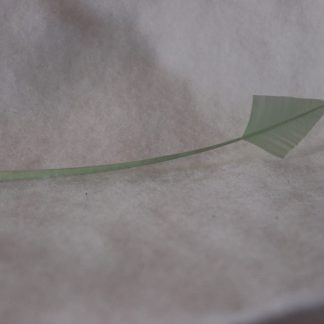 Pijlpuntverenschachten licht blauwgroen (arrowhead quill) voor versiering hoed of fascinator