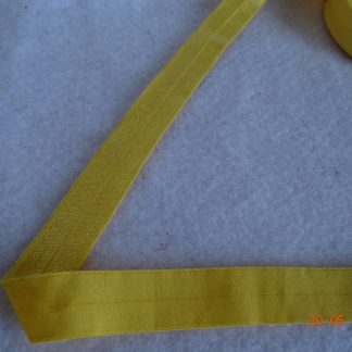 elastisch afbiesband voor afwerking in geel