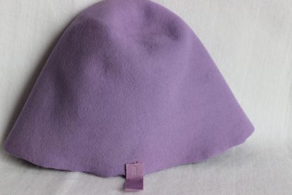 wolvilt cloche ( cone) in lila voor hoed