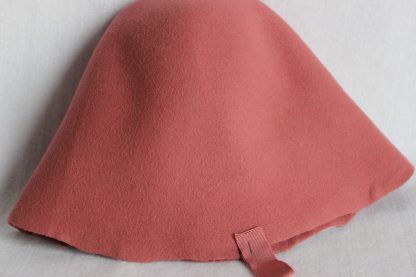 wolvilt cloche ( cone) in oud roze voor hoed