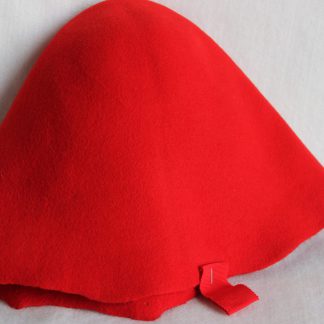 wolvilt cloche ( cone) in fel rood voor hoed