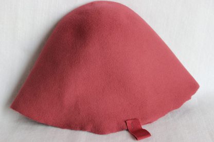 wolvilt cloche ( cone) in donker oud roze voor hoed