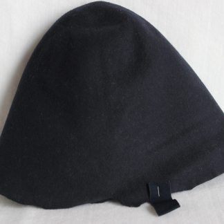 wolvilt cloche ( cone) in donker blauw voor hoed