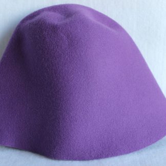 merino wolvilt cloche ( cone) in paars voor hoed