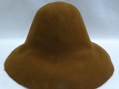Wollen cappelline (capeline) voor hoed met rand in cognac