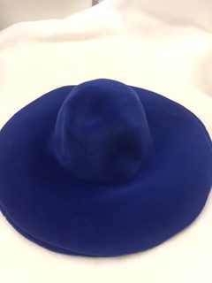 Royal velour haarvilt cappelline (capeline) voor grote hoed