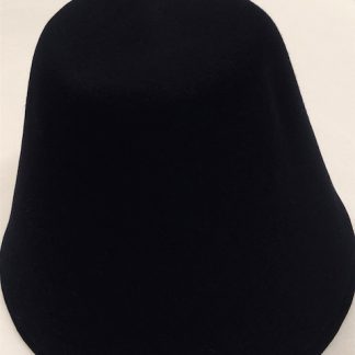 zwart gladhaar cloche (cone) voor hoed