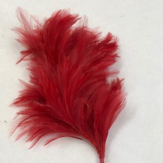 verenpluim op ijzerdraad rood voor versiering hoed of fascinator