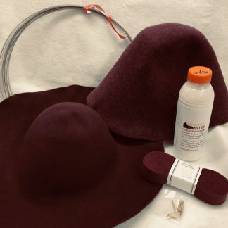 Kado- start pakket om zelf hoeden te maken in aubergine