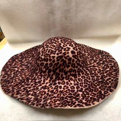 3-kleur cap. wol aubergine cheetah voor hoed met grote rand