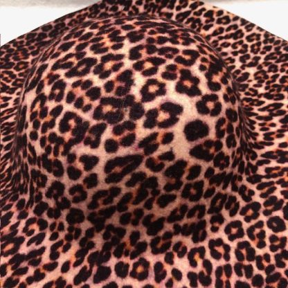 3-kleur cap. wol aubergine cheetah voor hoed met groete rand