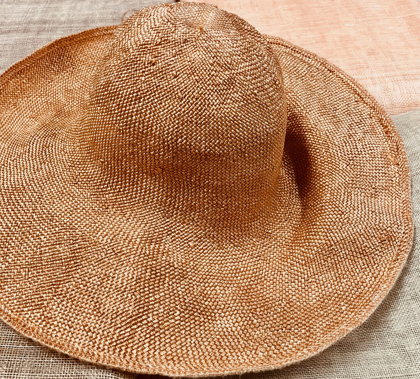 Visca cappelline in champagne voor zomerhoed met rand