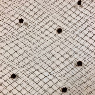 voile bruin met nop breed voor fascinator of hoed